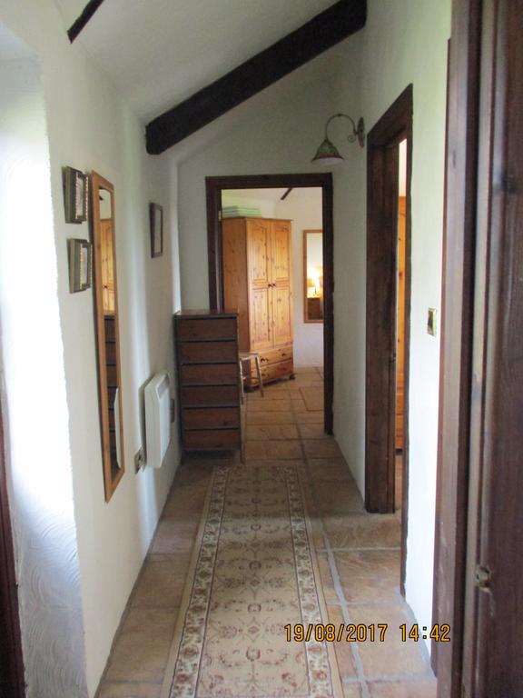 Creek Cottage room 3