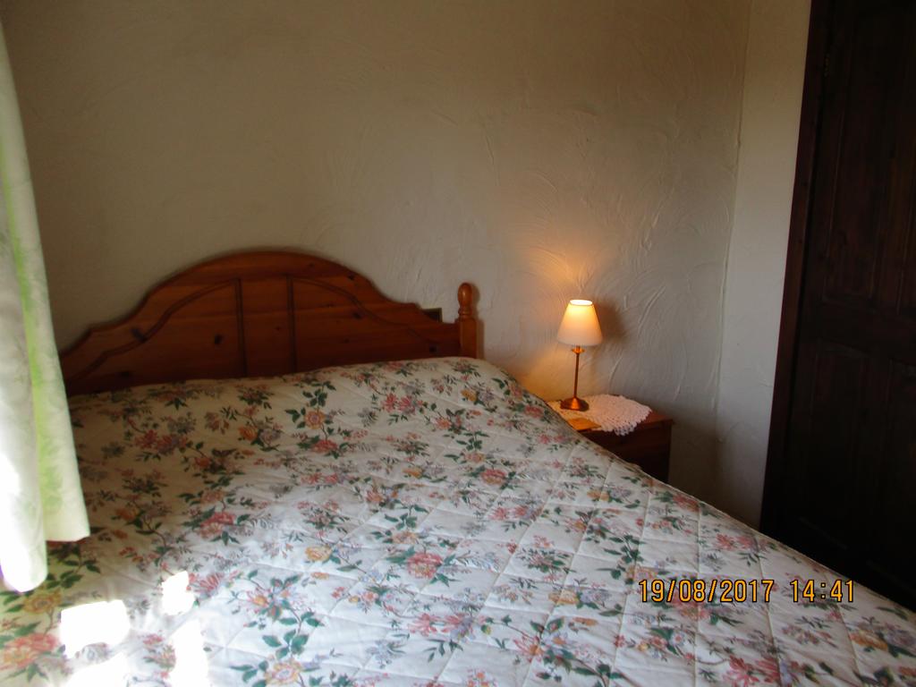 Creek Cottage room 5
